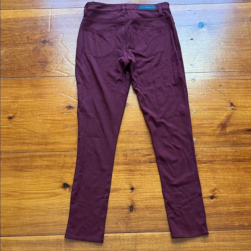 Calvin Klein Jeans Women's Maroon Stretch Leggings - Picture 2 of 9